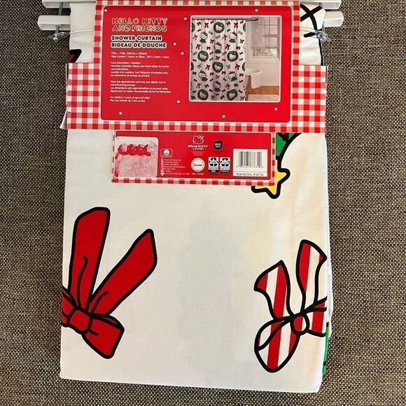 Hello Kitty Christmas Shower Curtain - Picture 3 of 4